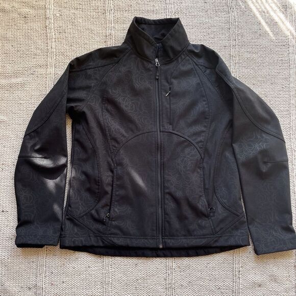 Double Diamond soft shell zip up black jacket with subtle pattern. - Picture 1 of 9